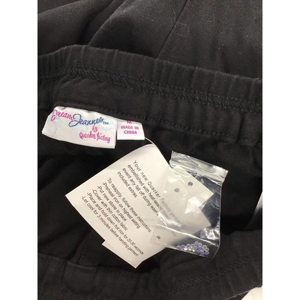 Dream jeannes Quacker factory medium crop pants with embroidered butterflies and - Picture 4 of 4